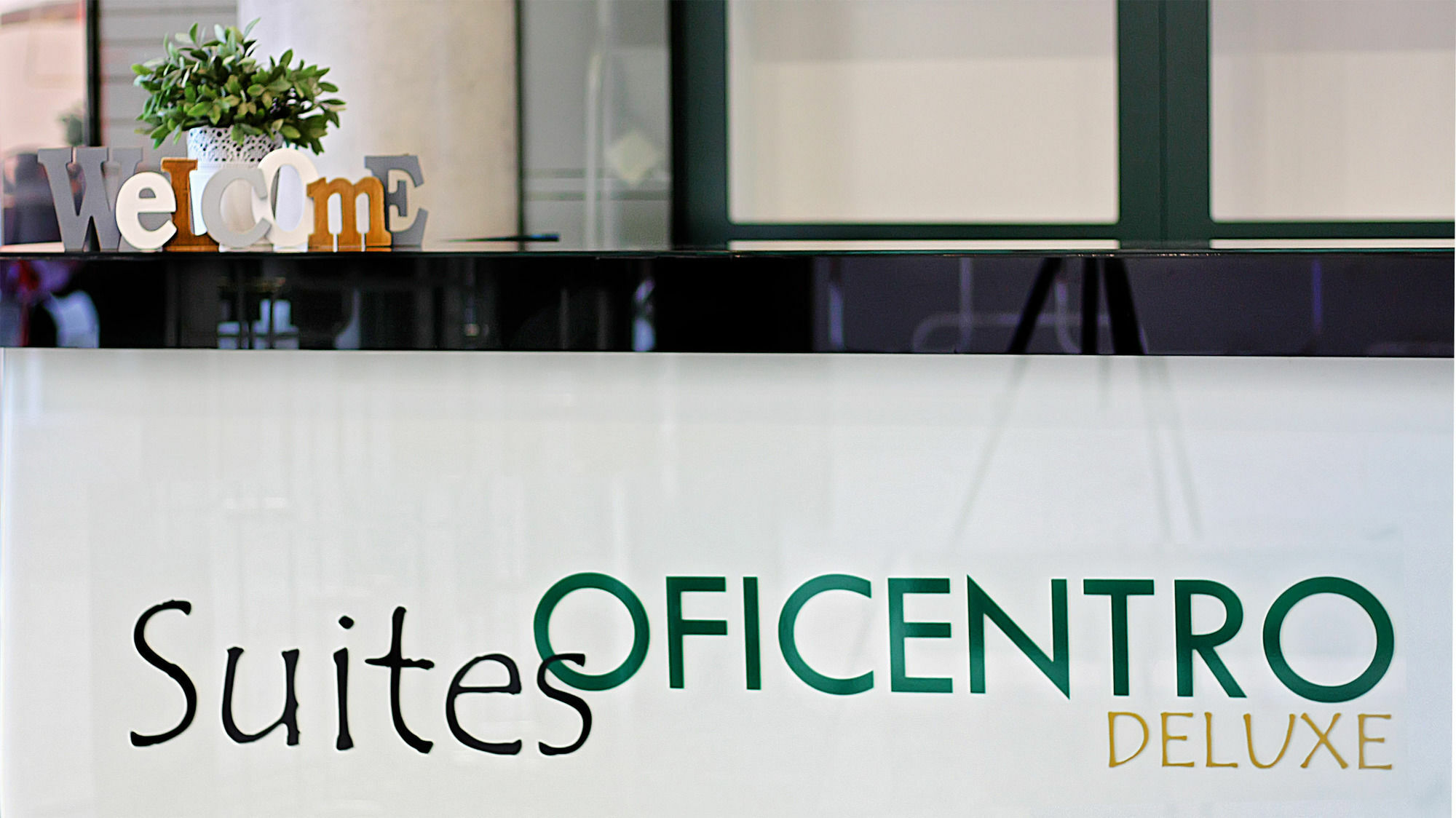 Apartamentos Suites Oficentro Deluxe Μάλαγα Εξωτερικό φωτογραφία